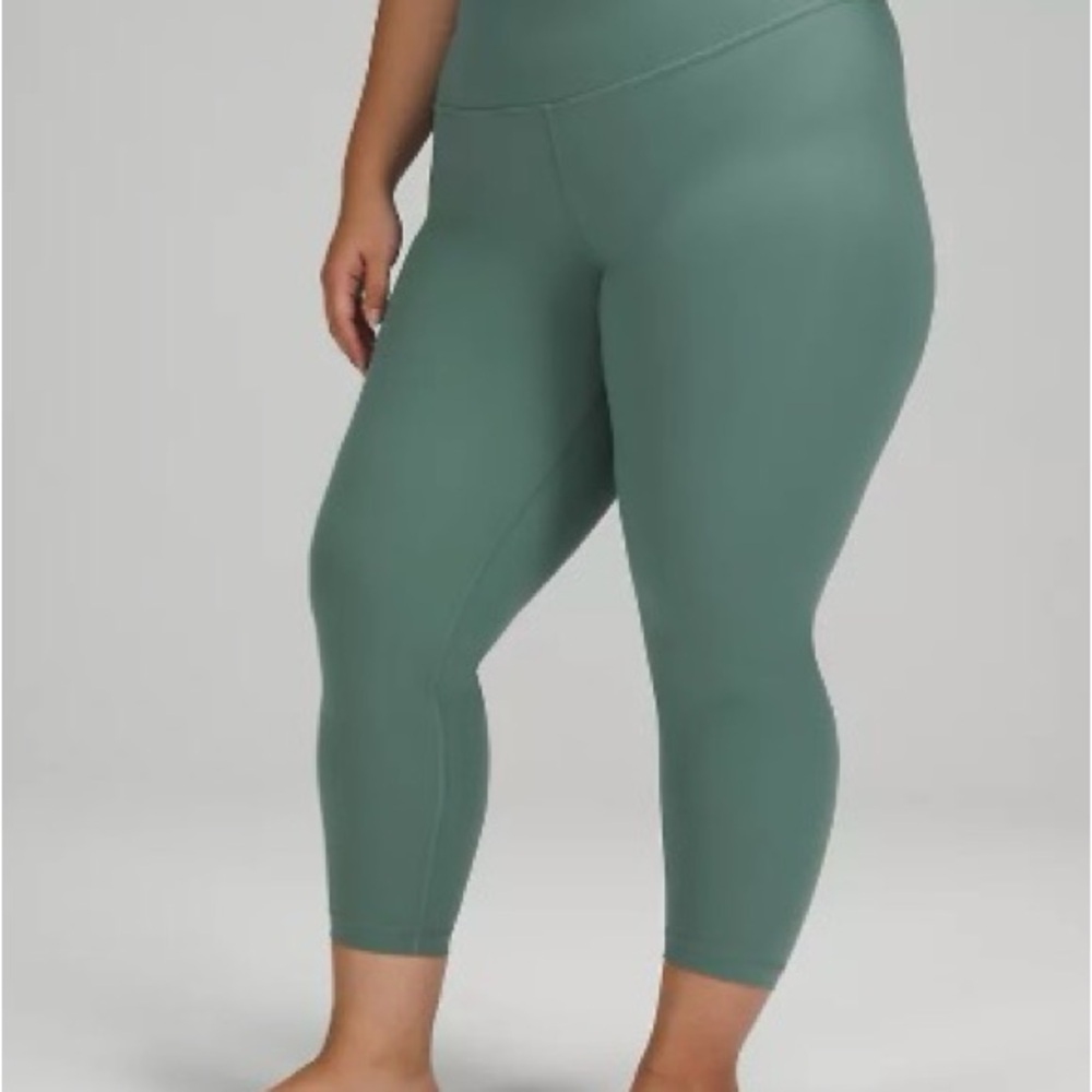 Lululemon Wunder Under High Rise Crop 23” Full-On Luxtreme